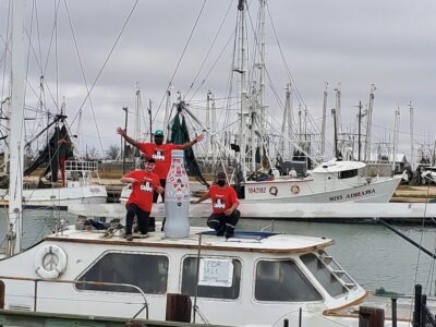 El Campo heroes and the Recognition Roadtrip Bottle are ready to set sail ;-) from Tres Palacios Bay on Jan. 6, 2022.